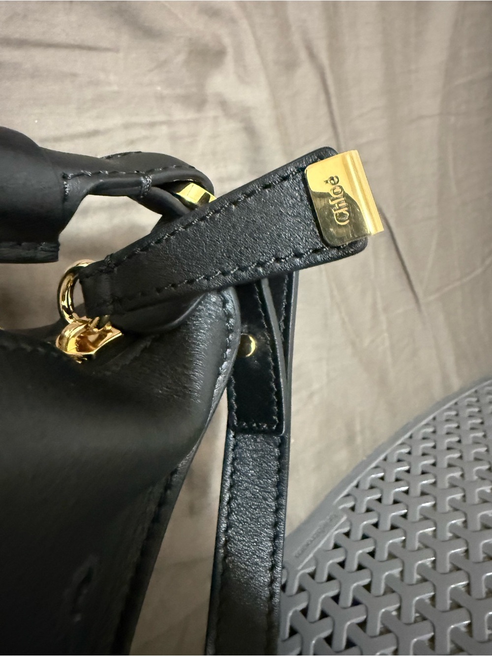 Chloé Marcie Small Leather Shoulder Bag - Picture 10 of 12